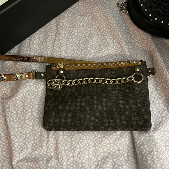 Mk - Picture 1 of 3